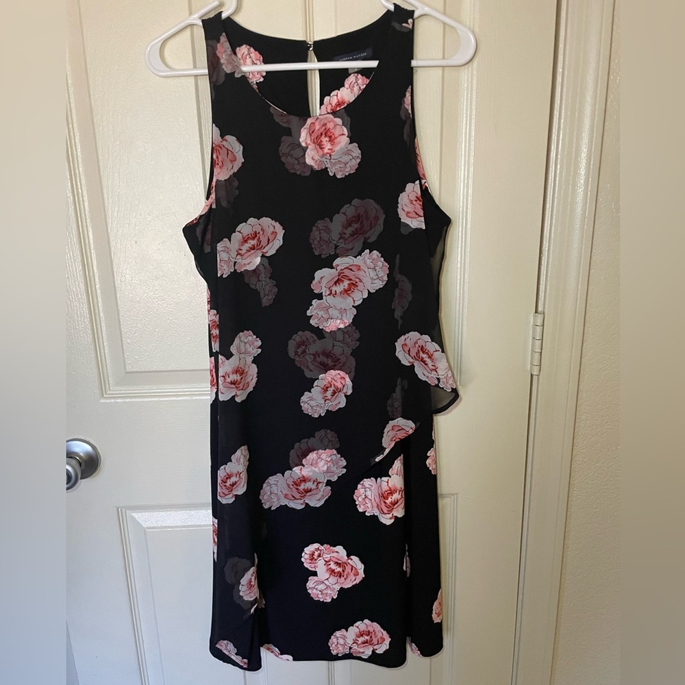 Tommy Hilfiger sleeveless dress Size 8 Color Black with pink roses